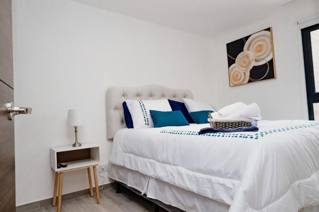 Apartamento De Lujo En Zona 10 Guatemala City Luaran gambar